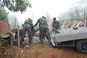 Batako Material Bari Datang, Satgas Bergegas