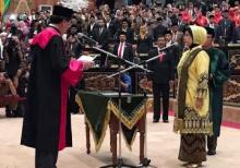 Septina Resmi Dilantik Sebagai Perempuan Pertama Ketua DPRD Riau