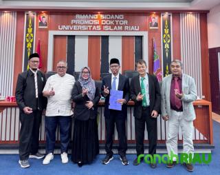 Empat Doktoral Tembus Gerbang Disertasi, Program S3 DSM UIR tunjukkan Akselerasi Akademik