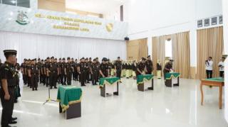 Kejati Kepri lantik Pejabat Eselon III di Wilayah Hukum Kejati Kepri 