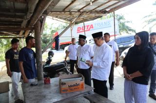 Syamsuar: Sandal Pandan Bisa Dijual untuk Hotel