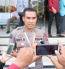 Patuhi rambu-rambu lalu lintas, tidak menerobos lampu merah (traffic light),