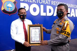 47 Personel Terima Penghargaan Kapolda Riau, Berhasil Ungkap Kasus Narkoba