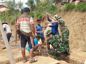 Selain Tiang Besi, Pondasi Juga Di Skrol