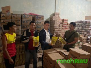 Pastikan Kualitas dan Kestabilan Harga, Unit Tipidter Polres Kuansing Sidak Produk Minyakita