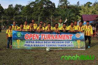 Tim Old Star Polres Kalahkan Sekodi FC di Ajang Turnamen Sepak Bola Dengan Skor 2-1