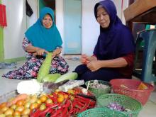 Miah Senang Bisa Masakin Satgas TMMD Kodim Tegal