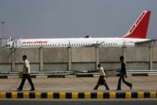Jendela Pesawat Air India Copot Saat Lepas Landas