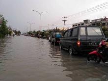 Harus Ada Kerja Nyata Atasi Banjir, Pemberian Izin Bangunan dan Drainase Jadi Sorotan