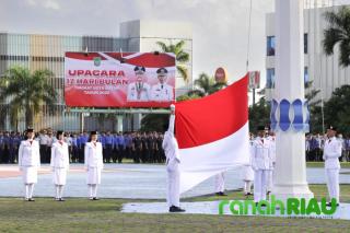 Upacara Bendera 17 Hari Bulan Tingkat Kota Batam, Rudi: Mari pupuk Semangat Kebersamaan