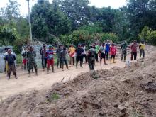 Latih Disiplin Warga Desa Danramil Membiasakan Hal Ini