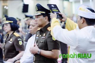 Jaksa Agung Lantik Kajati Riau, Tekankan Integritas dan Adaptasi di Era Digital