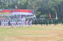 Ketulusan Serda Eman Bantu Usaha Rumahan Warga Jatisari