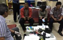 Pria Berbaju Batik ini Bawa Shabu, Ketangkap Di Batam, KTP Nya Asal Kampar