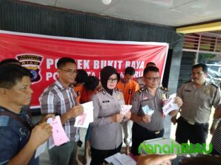 Polsek Bukitraya ringkus 3 pengedar Uang Palsu
