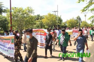 Berbagai Elemen Masyarakat Kuansing Turun ke Jalan Tolak Unras Anarkis