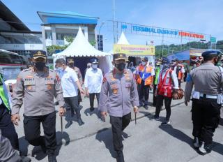 Kapolri Pastikan Prokes Agar Tidak Ada Lonjakan Pasca Nataru