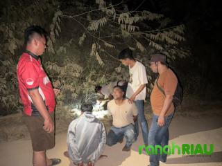 Panik Saat Disergap, Bandar Sabu di Batang Peranap Dibekuk Polisi